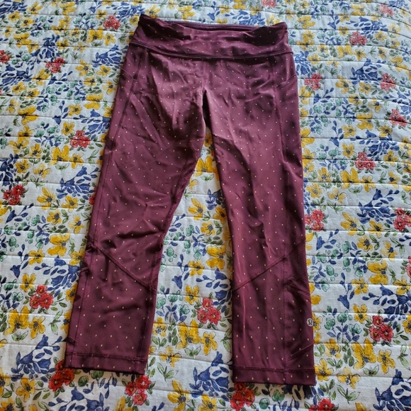 lululemon athletica Pants - Lululemon Pace Rival Crop Night Fall Bordeaux Drama Gold 6